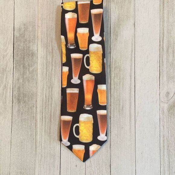 New Old Stock Vintage Ralph Marlin Heads Up Men’s Tie Necktie Beer Pints Steins - Picture 1 of 8